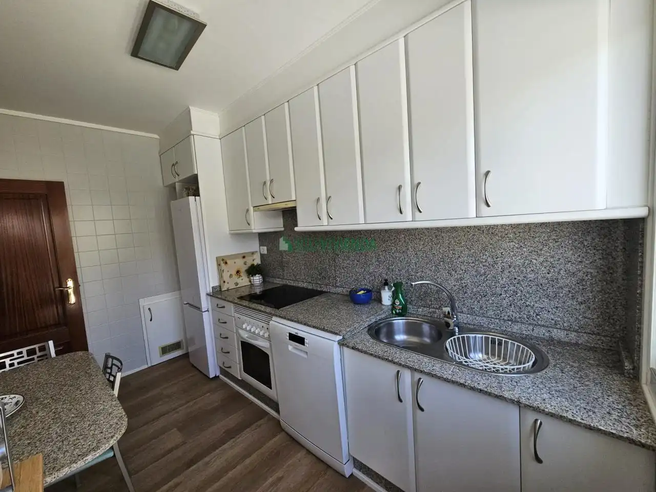 Cocina de Casa o chalet en venta en Sanxenxo con Calefacción y Jardín privado