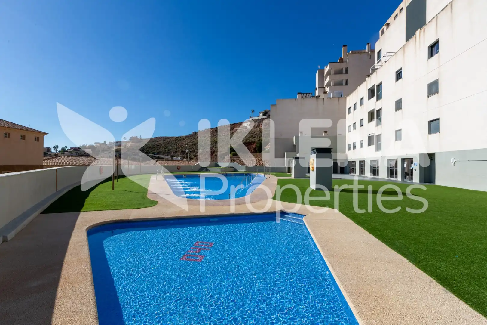 Piscina de Apartament en venda en Vícar amb Aire condicionat, Jardí privat i Terrassa