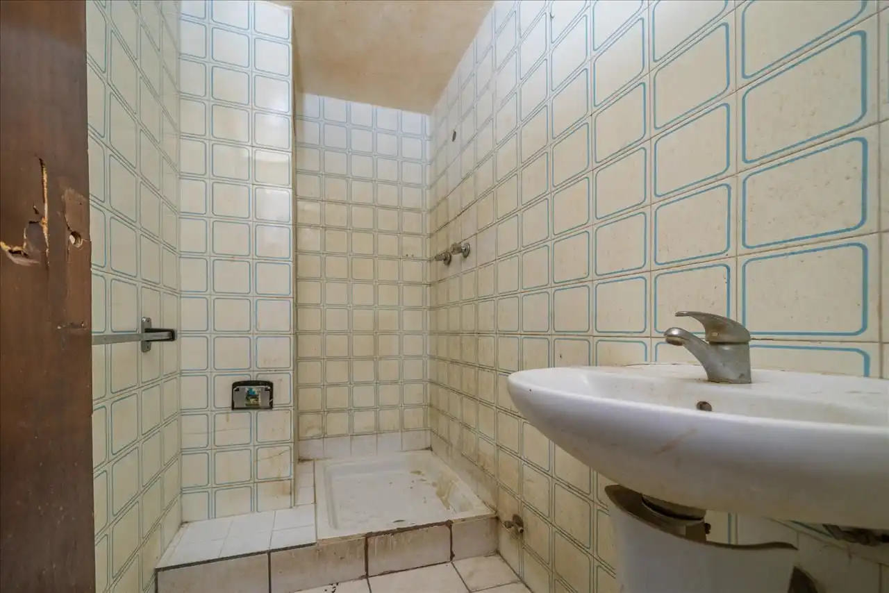 Bathroom of Flat for sale in Palafrugell