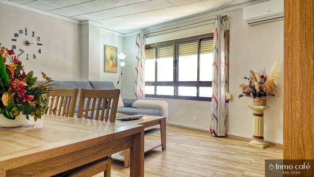 Piso en Venta en Maestro Serrano en Canals