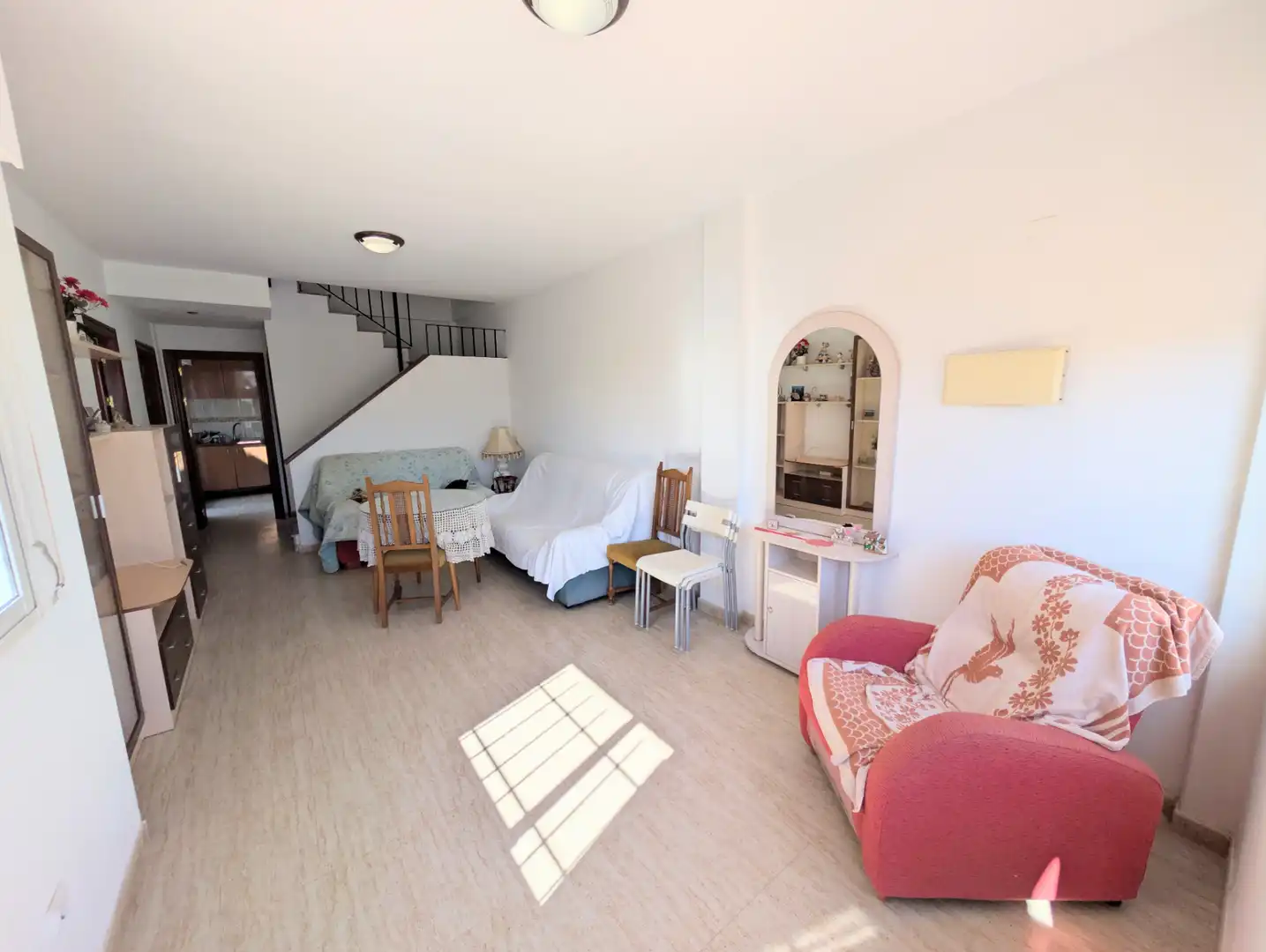 Sala de estar de Casa adosada en venta en Cartagena con Jardín privado, Terraza y Amueblado