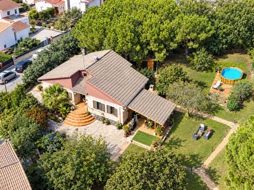 Casa amb piscina en venda a Cànoves I Samalús