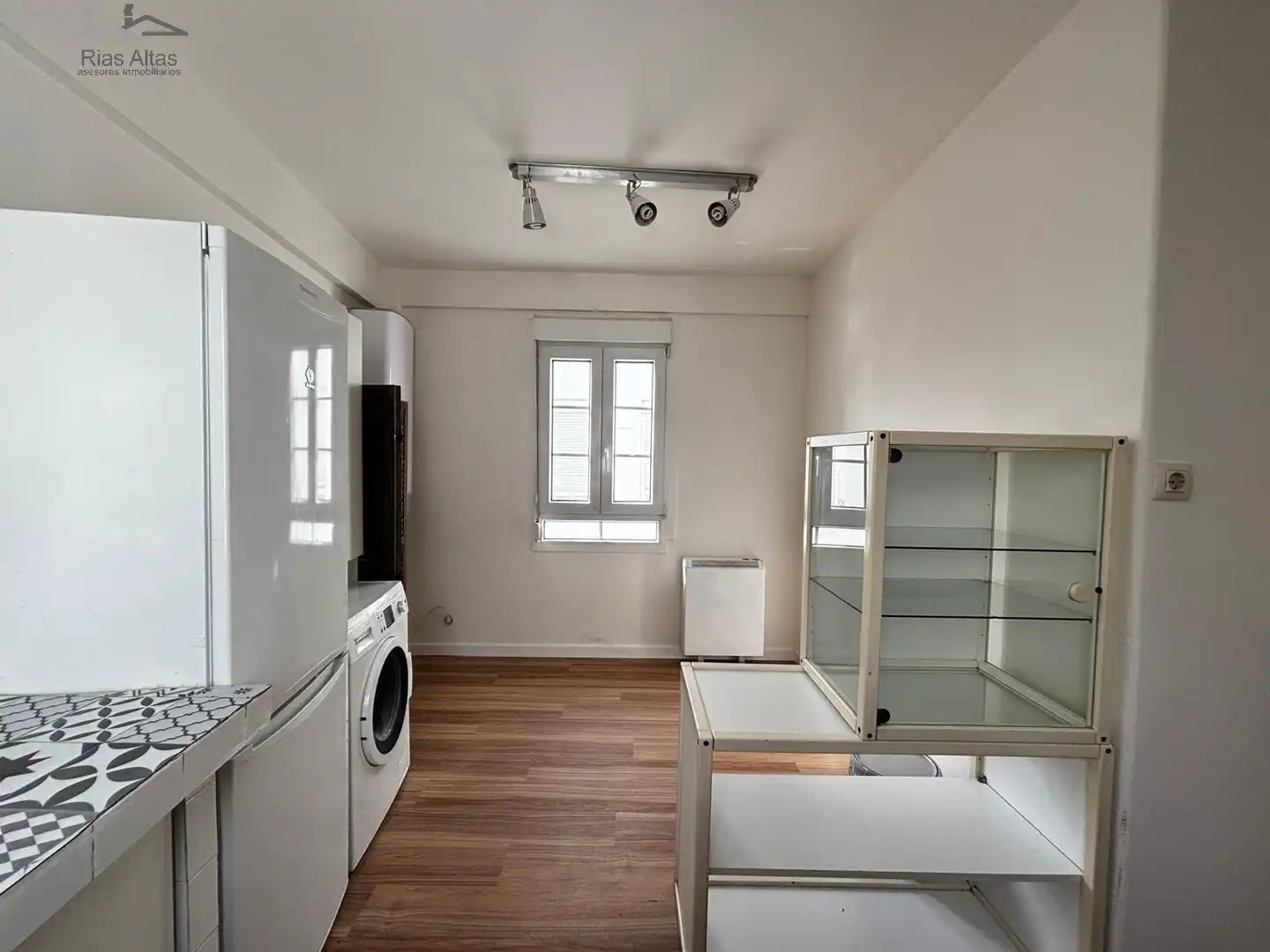 Cocina de Piso en venta en A Coruña Capital  con Calefacción y Balcón