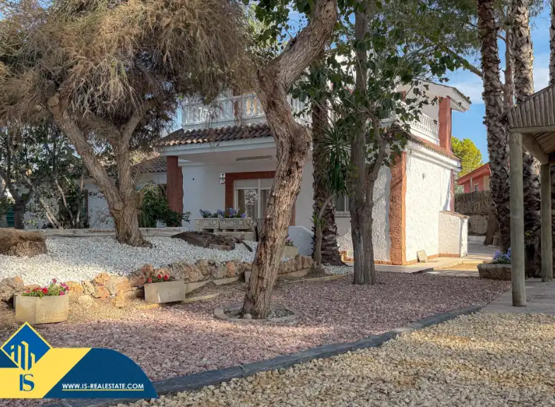 Chalet con piscina en venta en Desamparados - Hurchillo - Torremendo, imagen 3