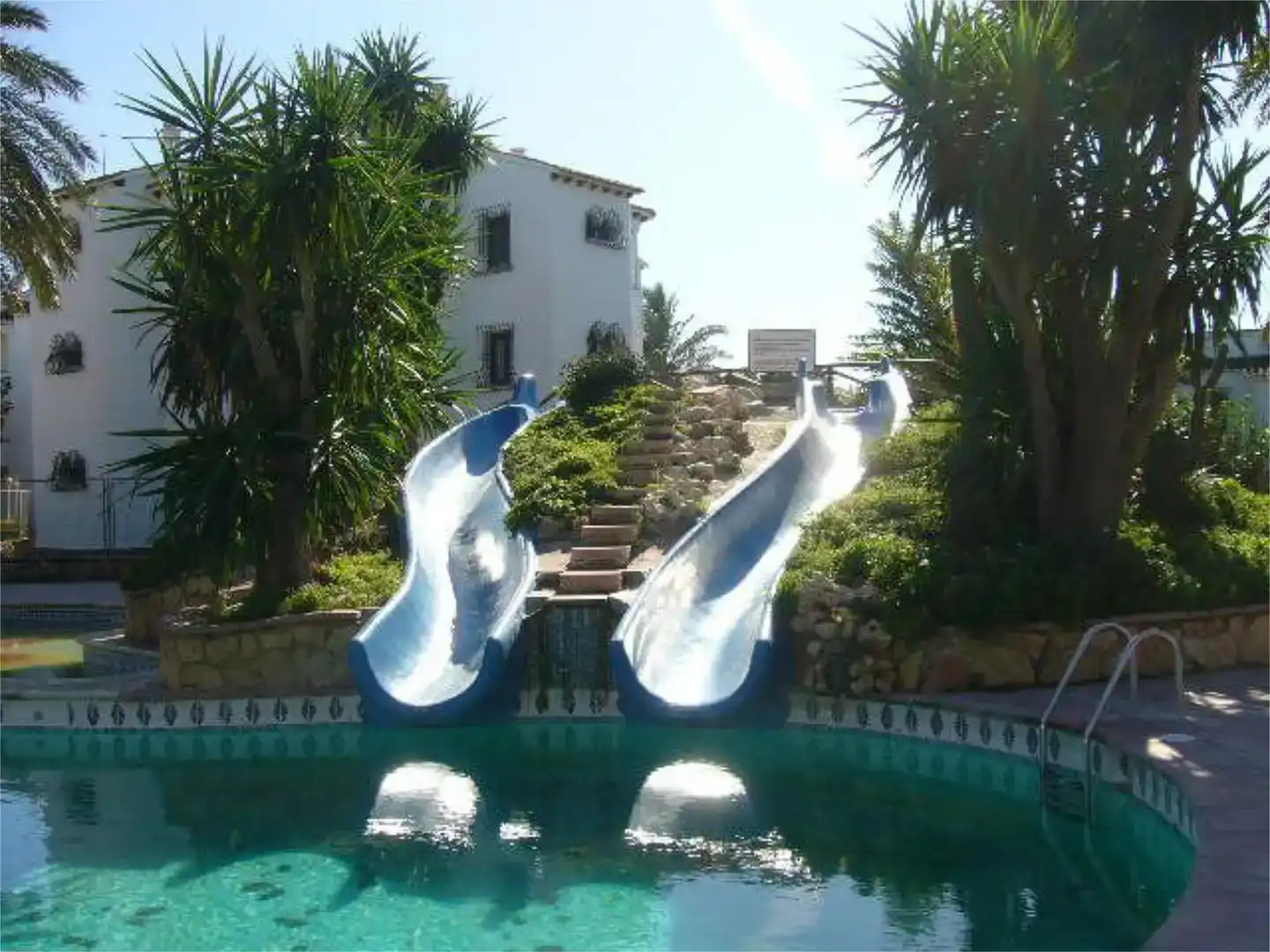 Piscina de Apartament de lloguer en Dénia amb Aire condicionat, Jardí privat i Piscina