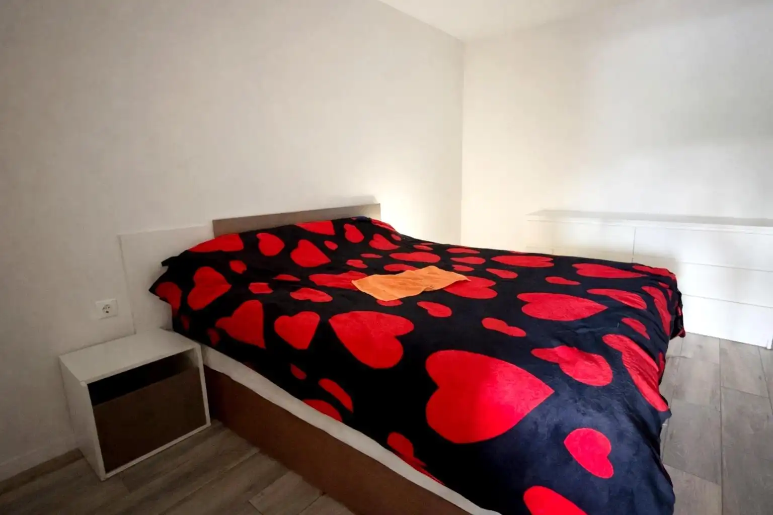 Schlafzimmer von Fabrikhallen zum Verkauf in Sagunto / Sagunt