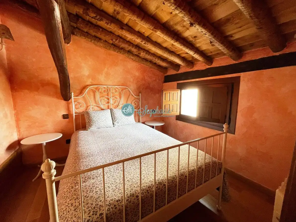 Bedroom of Houses for sale in Adrada de Pirón  with Heating