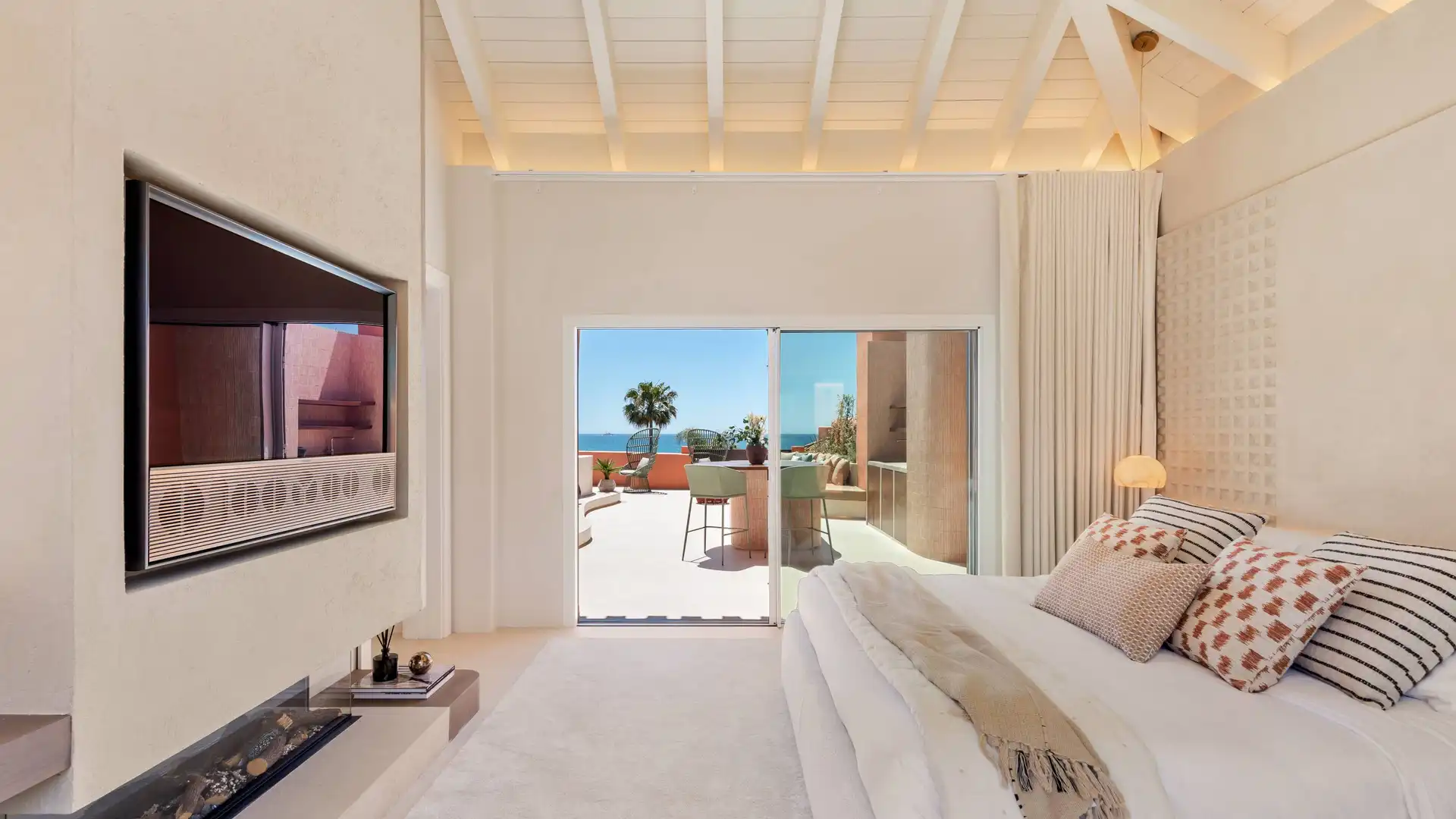 Dormitori de Àtic en venda en Marbella amb Aire condicionat, Jardí privat i Terrassa