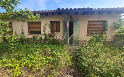Casa o xalet en venda en Riells i Viabrea amb Jardí privat
