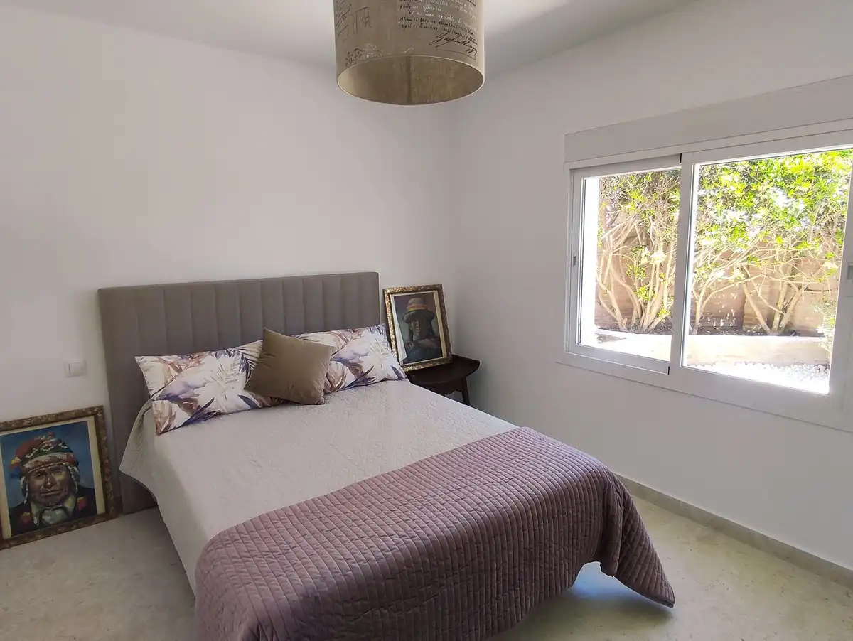 Dormitori de Casa o xalet en venda en Mijas amb Aire condicionat, Jardí privat i Piscina