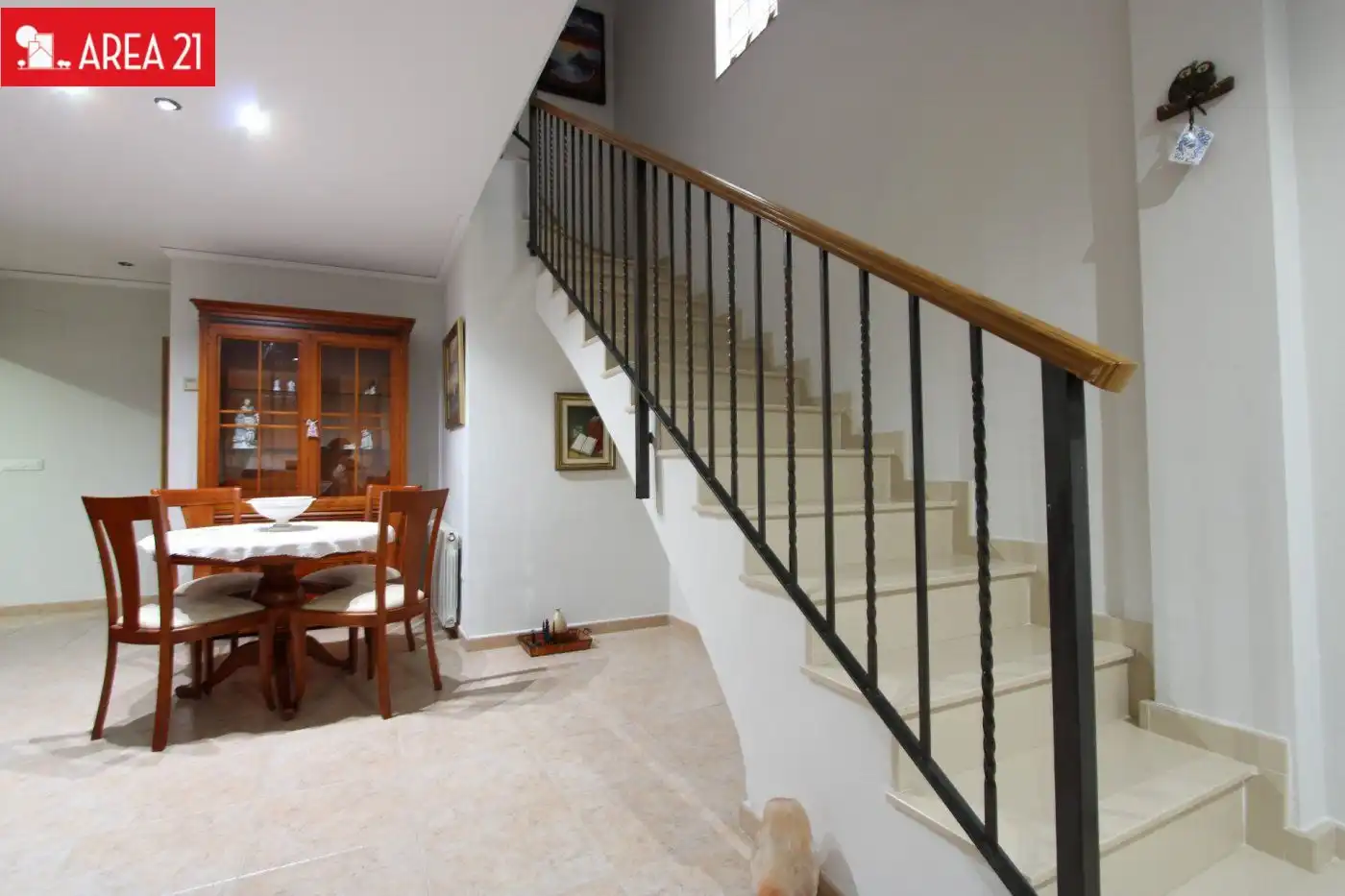 Detached homes for rent in La Pobla de Vallbona  with Air Conditioner, Heating and Terrace