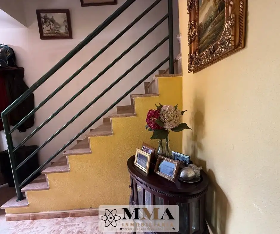 Casa adosada en venda en Aljaraque amb Calefacció