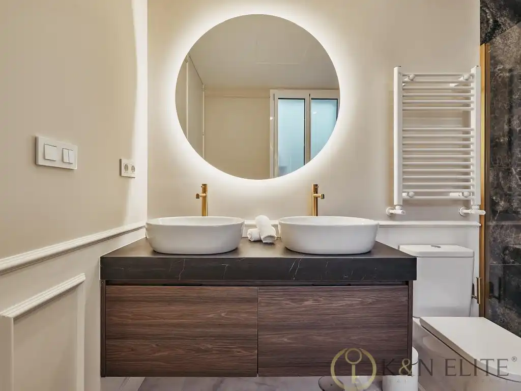 Bathroom of Attic for sale in Madrid  with Air Conditioner, Terrace and Swimming Pool