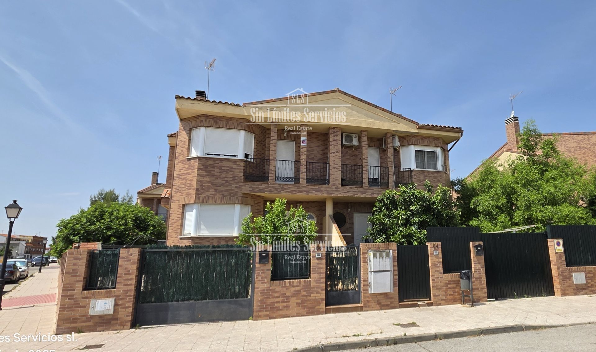 Exterior view of House or chalet for sale in Torrejón de la Calzada  with Air Conditioner, Heating and Private garden