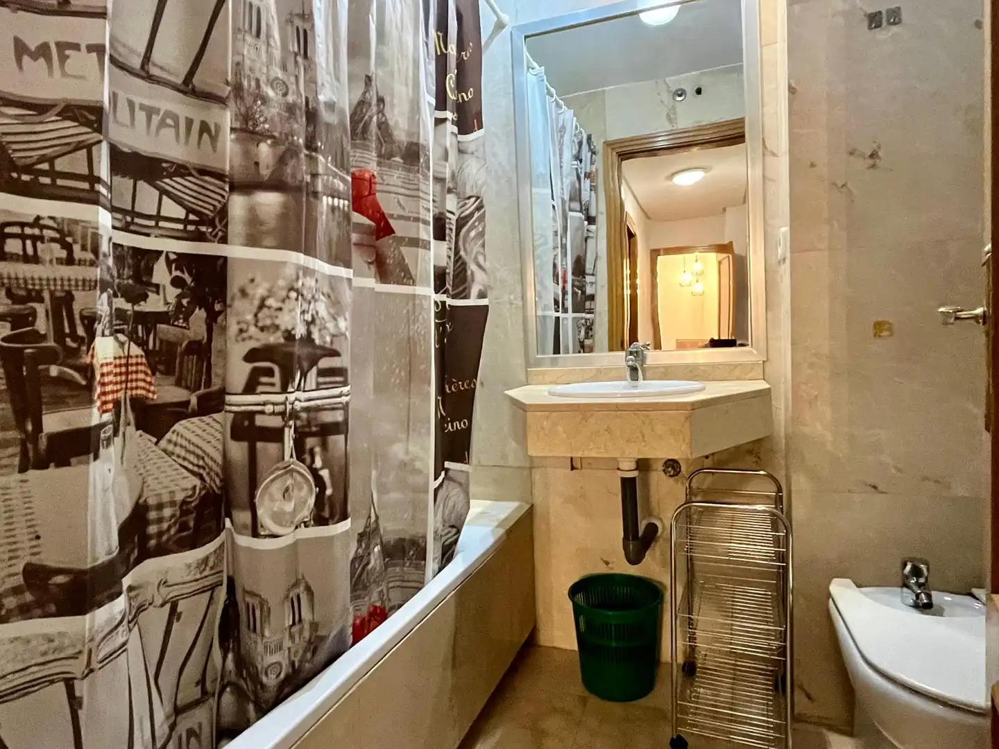 Bathroom of Flat for share in Villanueva de la Cañada  with Heating, Parquet flooring and Terrace