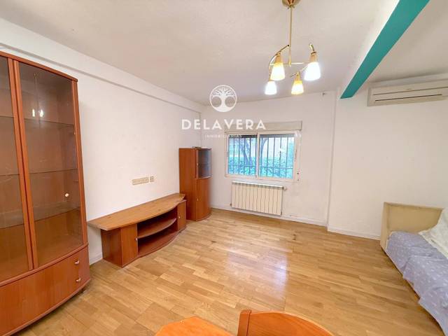 Piso en Venta en Valle de Oro, 34 en Opañel