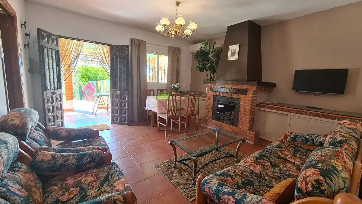 Sala de estar de Finca rústica en venta en Vélez-Málaga con Aire acondicionado, Jardín privado y Terraza