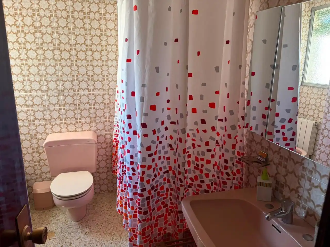 Badezimmer von Wohnung zur Miete in Granada mit Möbliert