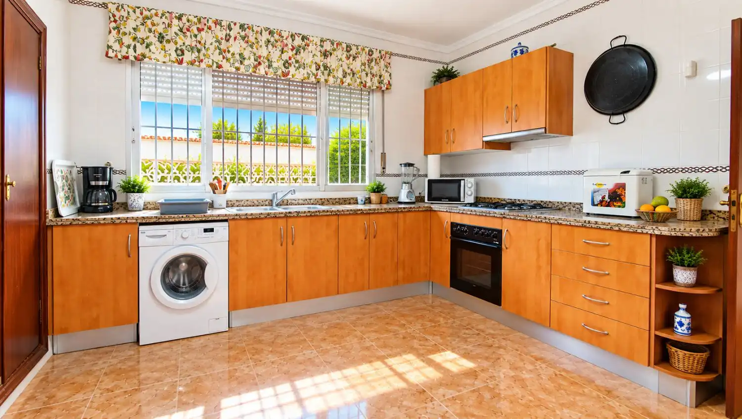 Kitchen of Houses for sale in Punta Umbría  with Private garden, Terrace and Furnished