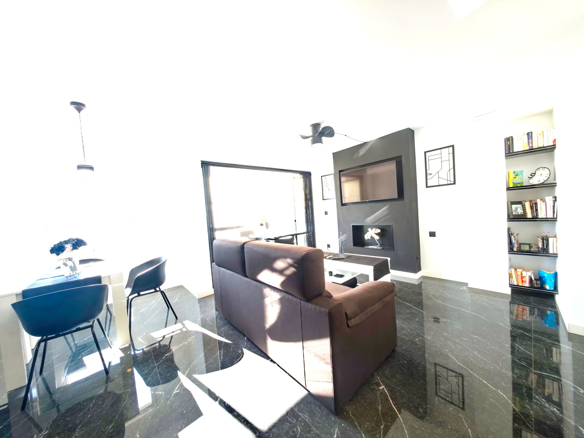 Sala d'estar de Pis en venda en Alicante / Alacant amb Aire condicionat, Terrassa i Moblat