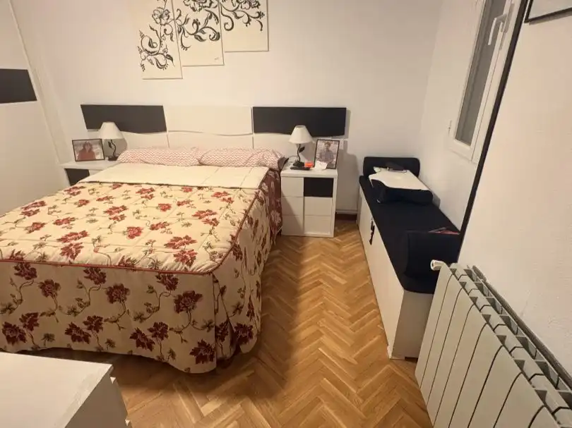 Dormitori de Pis en venda en Cuenca Capital amb Terrassa i Balcó