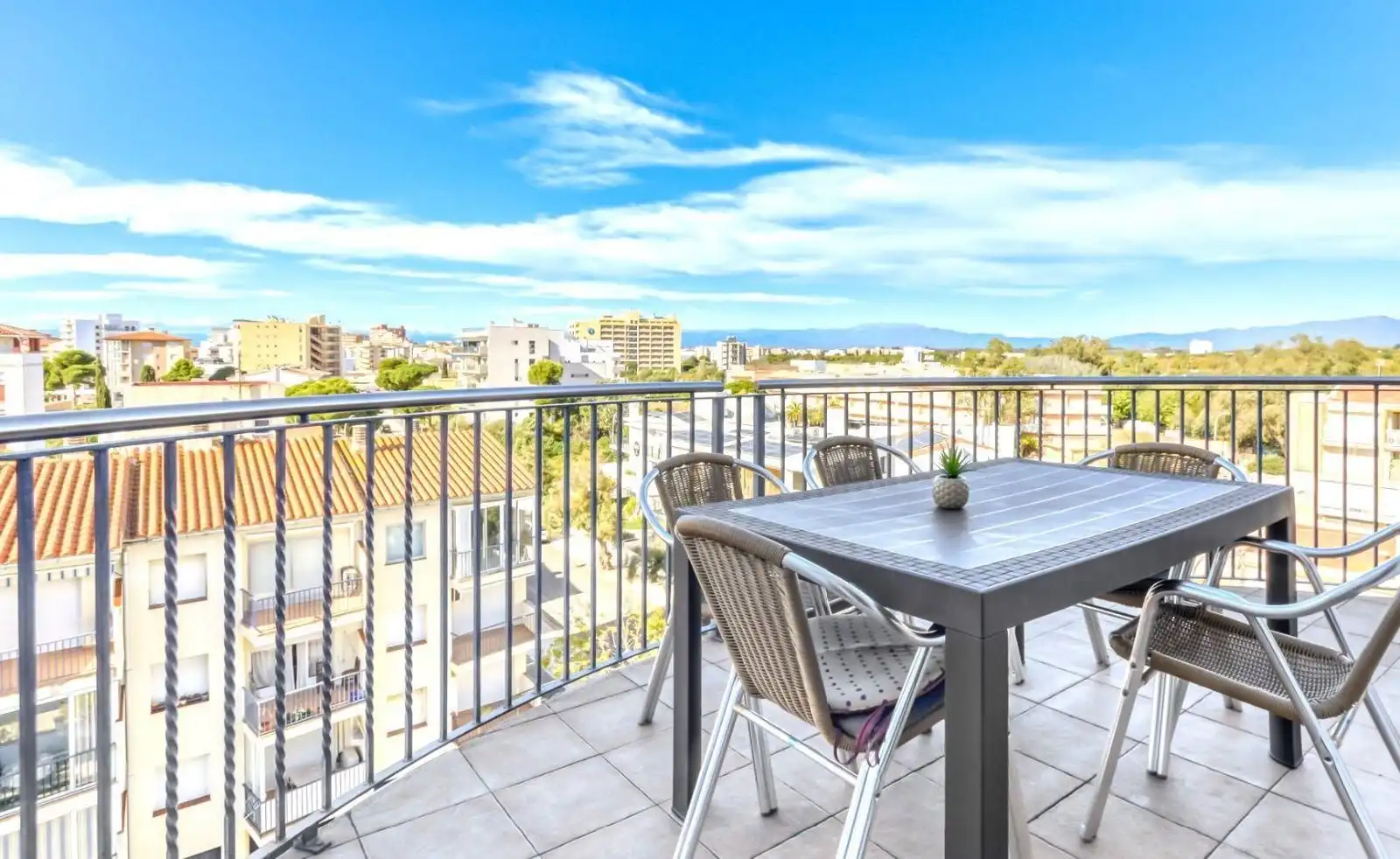 Terrace of Apartments for sale in Roses  with Air Conditioner, Terrace and Furnished