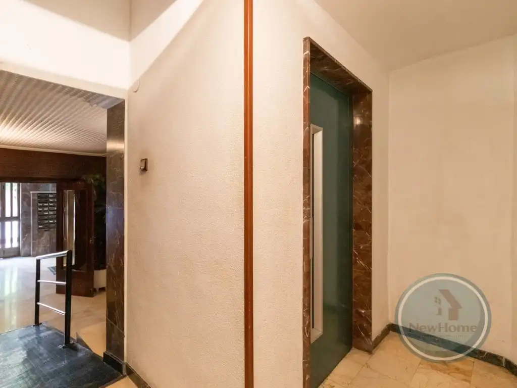 Flat for rent in Elche / Elx  with Air Conditioner and Balcony