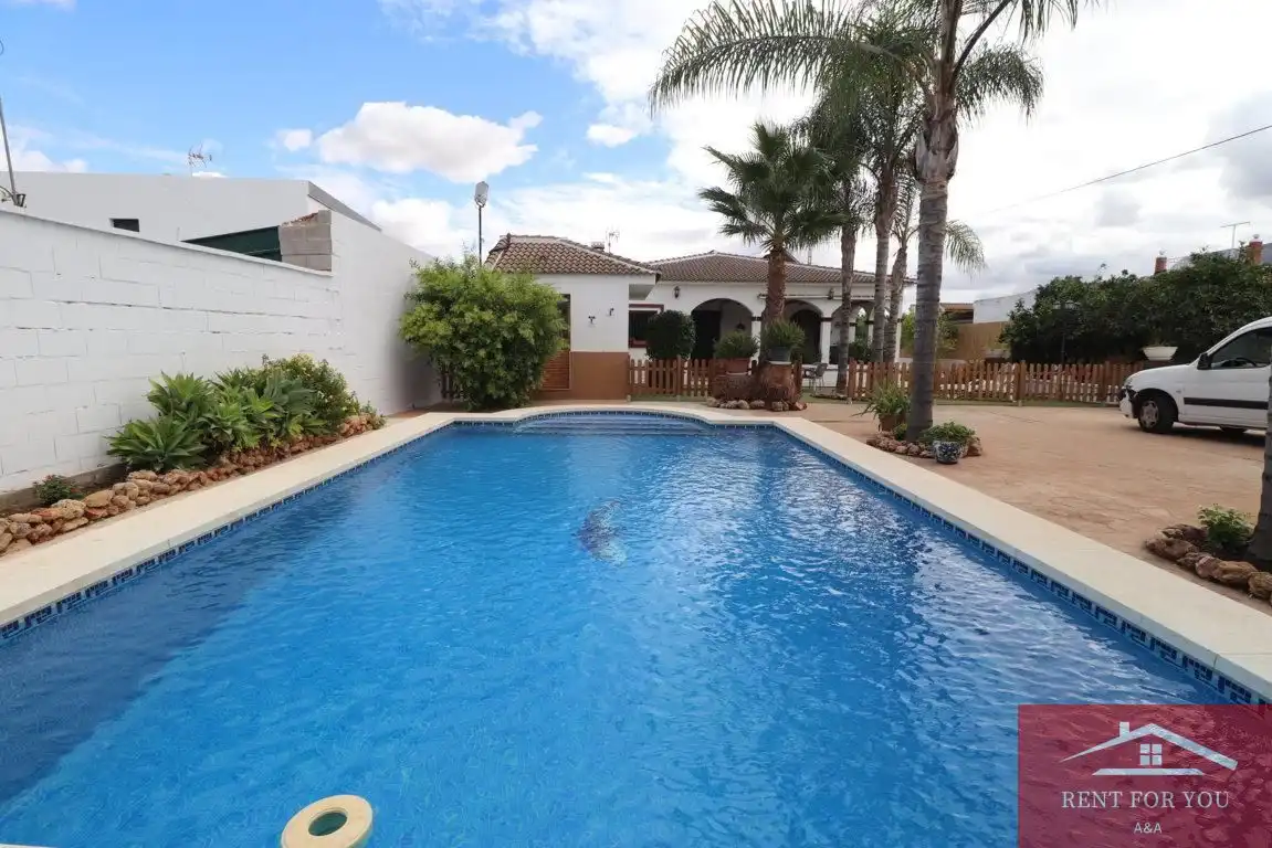 Casa con piscina en alquiler en Centro, imagen 7