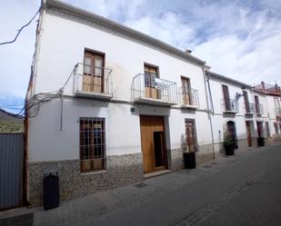 Vista exterior de Casa adosada en venda en Alozaina amb Moblat