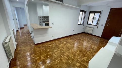 Foto 2 von Wohnung zur Miete in Calle de Castrojeriz, Vista Alegre, Madrid Capital