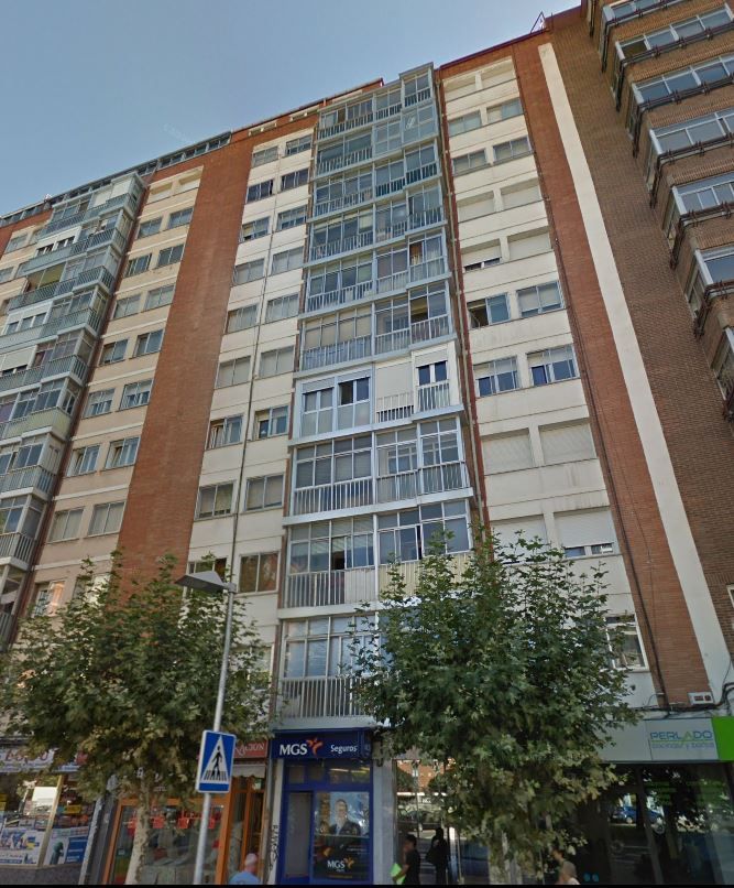 Vista exterior de Pis en venda en Burgos Capital