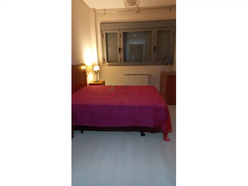 Dormitori de Apartament en venda en Badajoz amb Aire condicionat