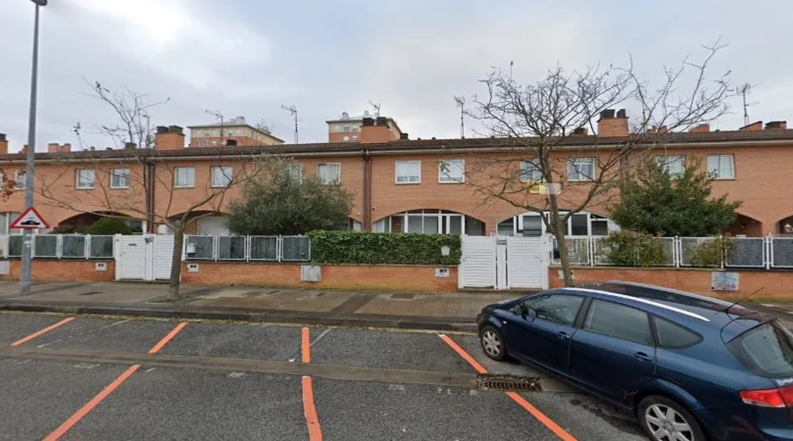 Exterior view of Single-family semi-detached for sale in  Pamplona / Iruña