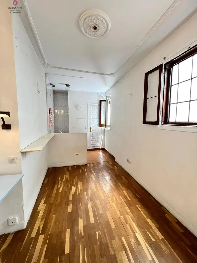Estudio de alquiler en Calle IMPERIAL, Sol