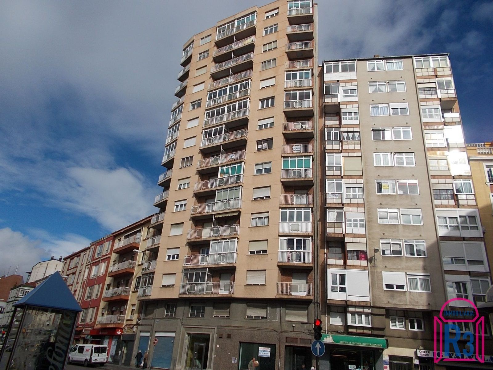 Exterior view of Flat to rent in León Capital   with Heating and Terrace