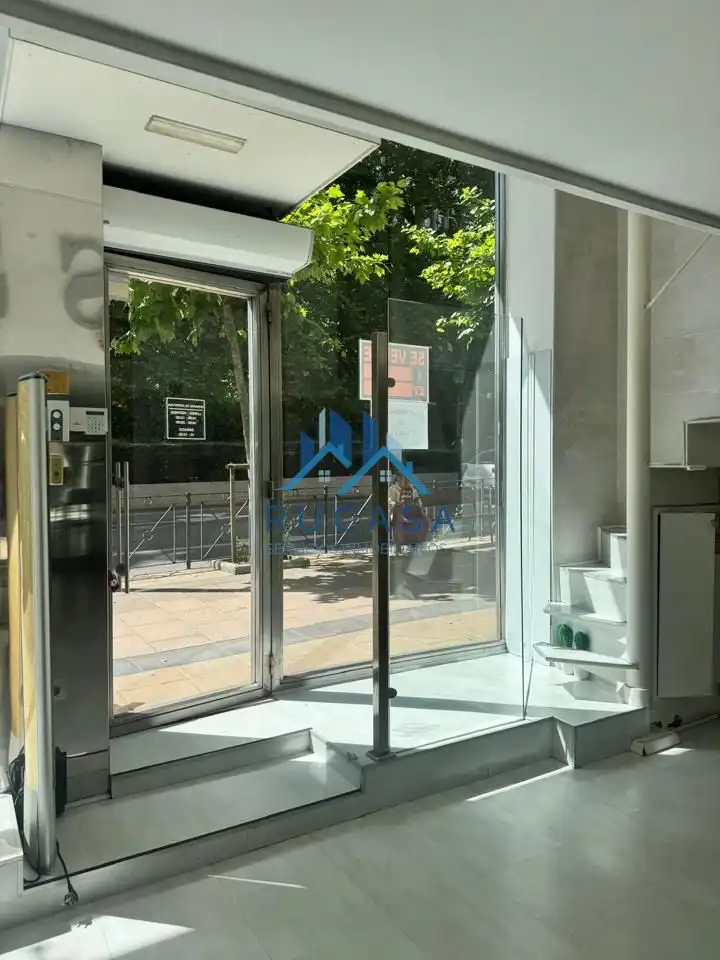 Locale commerciale in vendita a San Fernando, imagen 4