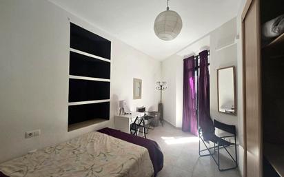 Bedroom of Flat to rent in  Sevilla Capital  with Air Conditioner and Furnished