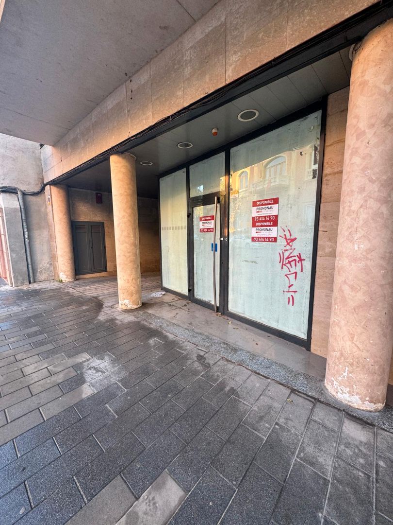 Office to rent in Montcada i Reixac  with Air Conditioner