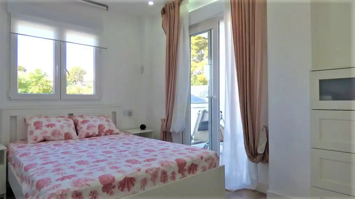 Habitación de Casa o chalet en venta en La Nucia con Aire acondicionado, Terraza y Piscina