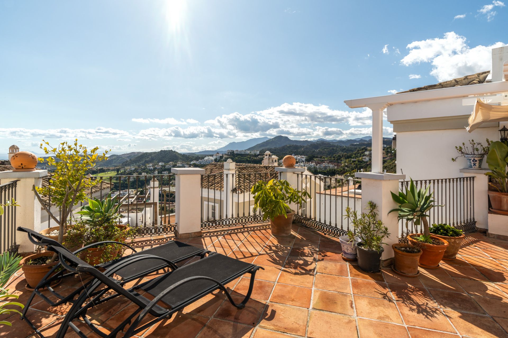 Terrassa de Casa o xalet en venda en Benahavís amb Terrassa, Forn i Rentadora
