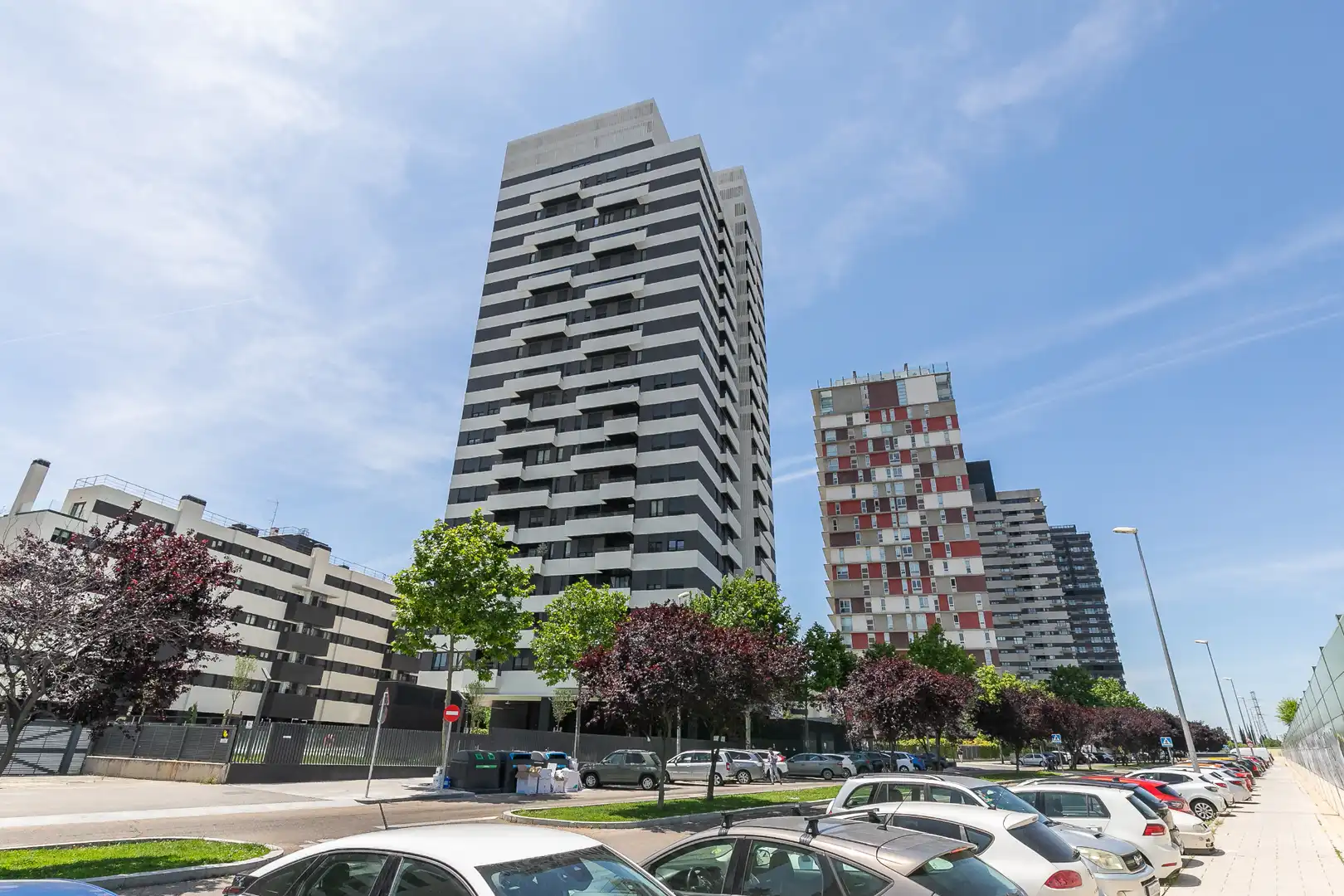 Vista exterior de Àtic en venda en Madrid amb Aire condicionat, Calefacció i Terrassa