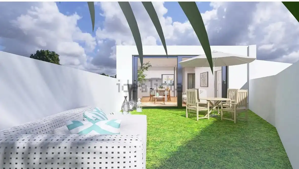 Terreno residencial en venta en Carrer de Sierra Nevada 87