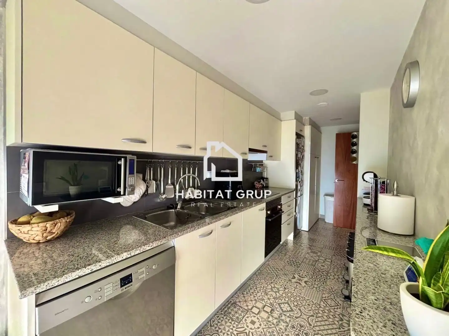 Kitchen of Flat for sale in Riudellots de la Selva  with Air Conditioner, Heating and Private garden