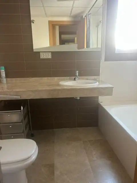 Bathroom of Flat for rent in Córdoba  with Air Conditioner, Heating and Furnished