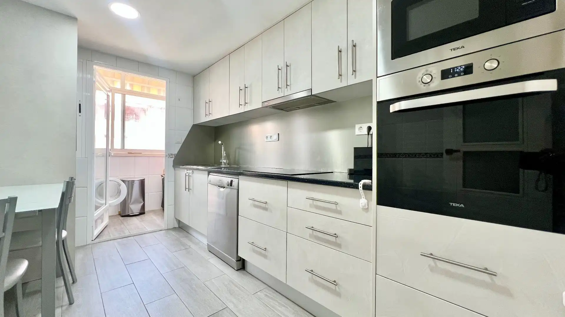 Kitchen of Flat for sale in Alicante / Alacant  with Air Conditioner, Heating and Terrace