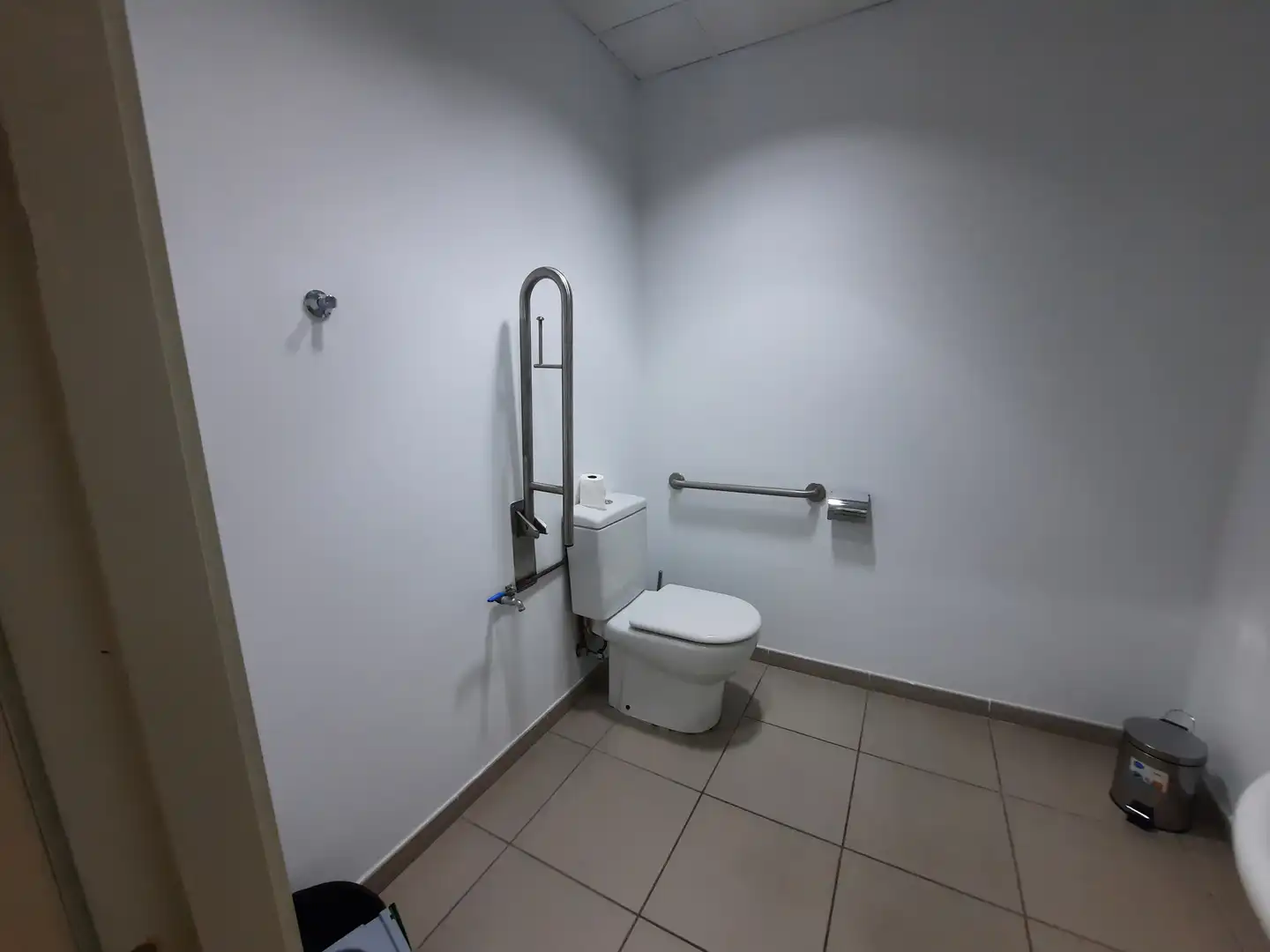 Commercial properties for rent in Carrer Josep Joaquim Landerer, 8, Ciutat Universitària