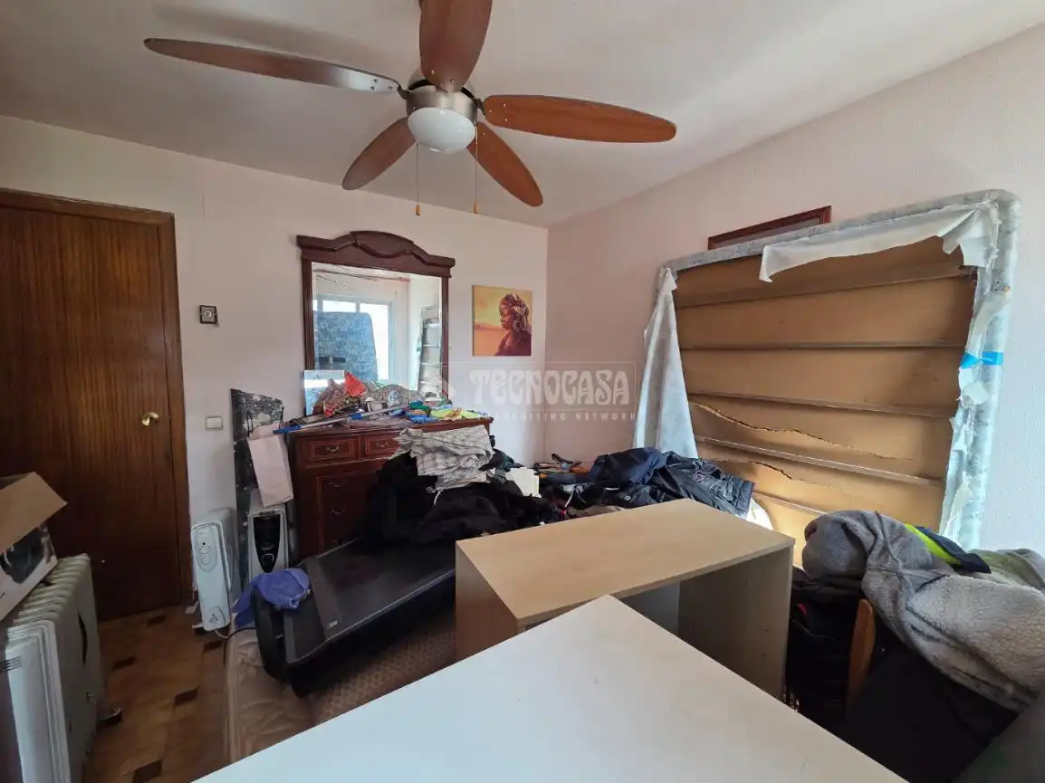 Bedroom of Detached homes for sale in Velilla de San Antonio  with Heating, Private garden and Terrace