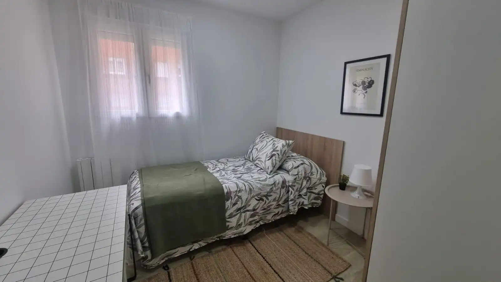 Schlafzimmer von Wohnung zum Verkauf in Santander mit Heizung, Möbliert und Ofen