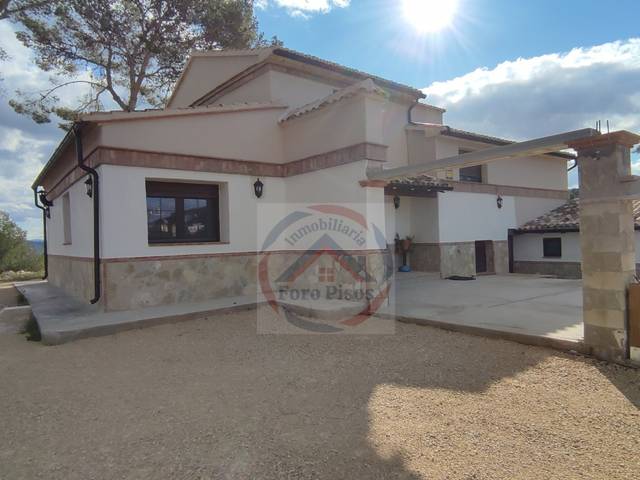 Casa-chalet en Venta en N/A en Xàtiva