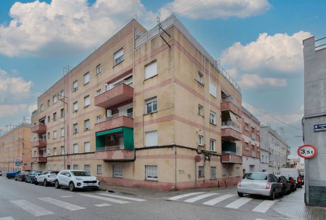 Piso en Venta en C/ Mao en Egara